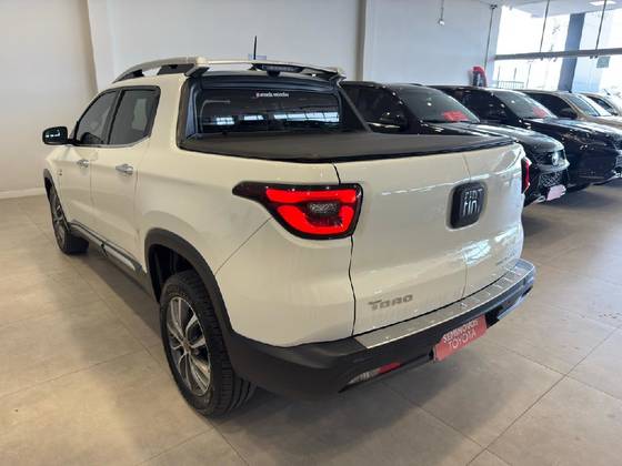 FIAT TORO 2.0 16V TURBO DIESEL VOLCANO 4WD AT9
